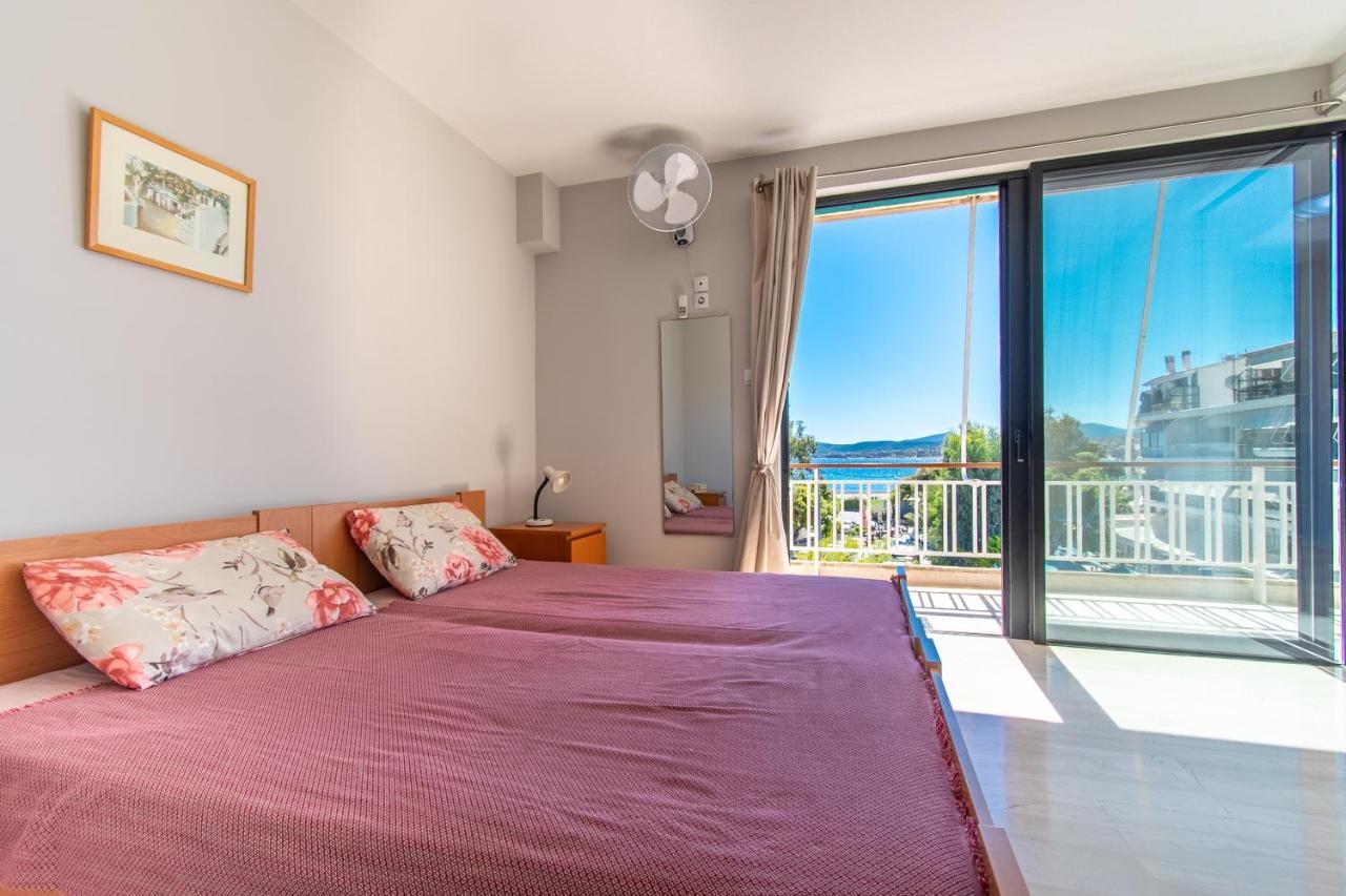 Lavish & Spacious Apt With Stunning Seaview, 10 Min Ath Airport 阿特米达 外观 照片